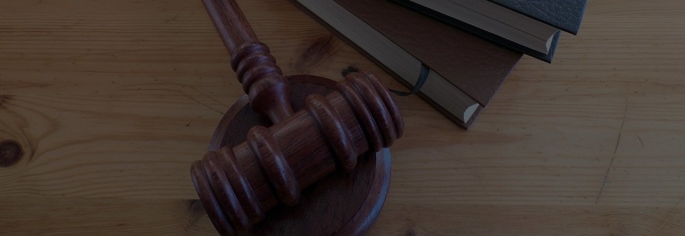 Јавни позив адвокатима – невођење окривљеног на главни претрес